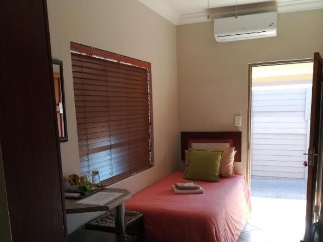 Grand Central Guest house *